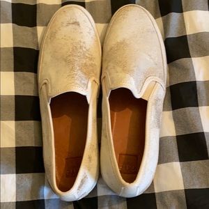 Frye 9.5 distressed shoes